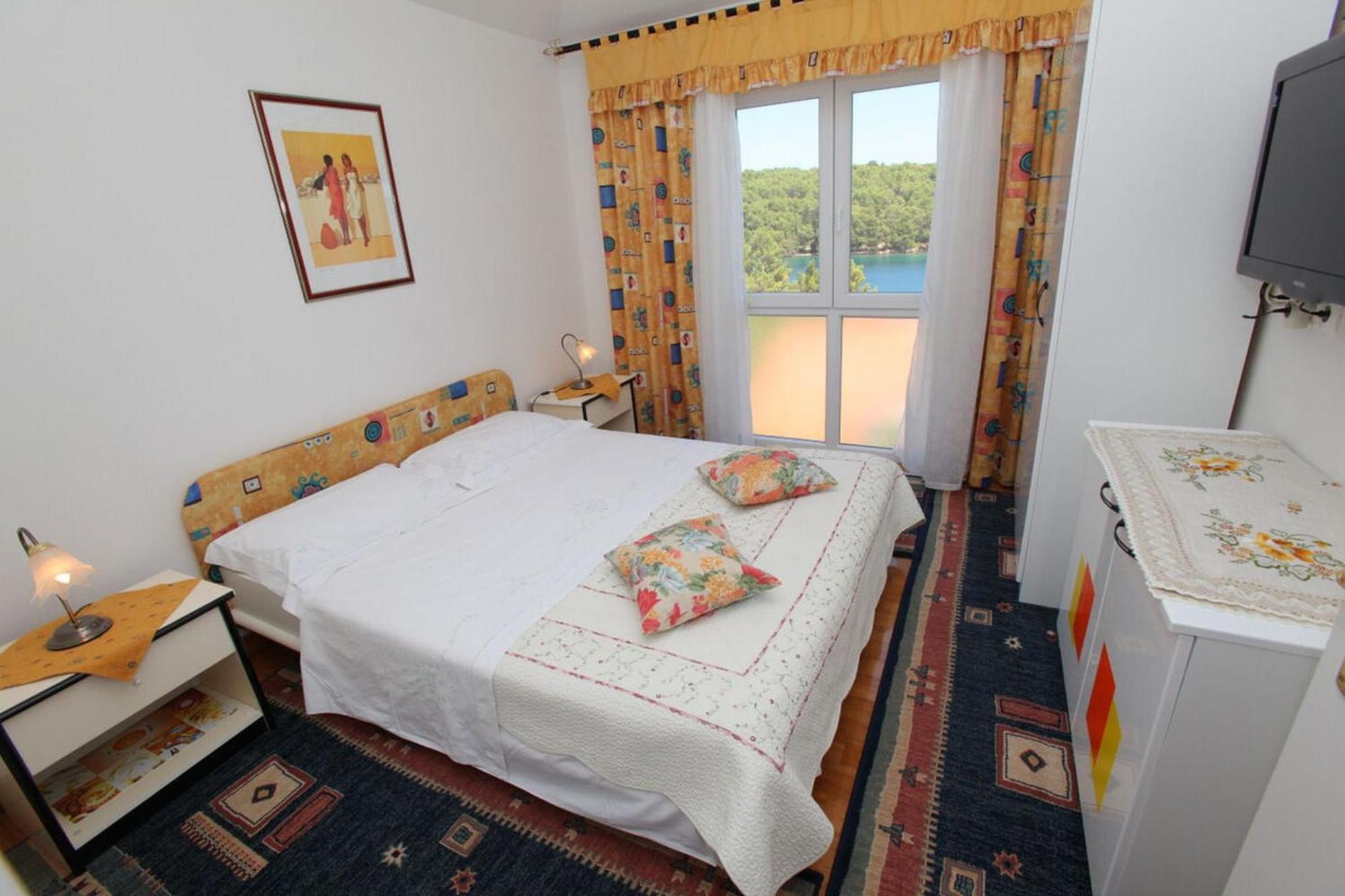 Jole Apartment Vrboska