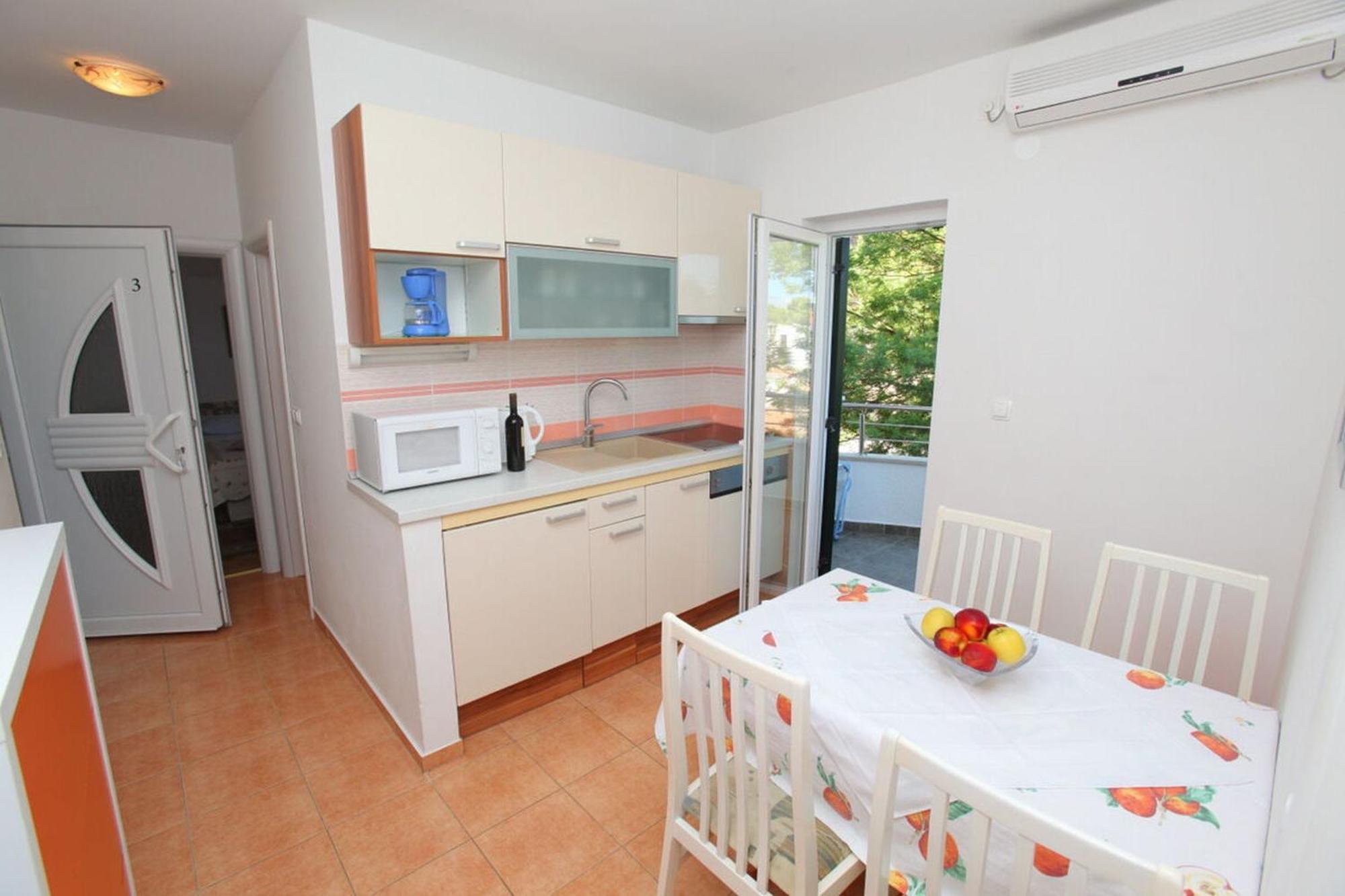 Apartment Jole *